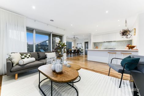 Property photo of 14 Lexington Parade Berwick VIC 3806