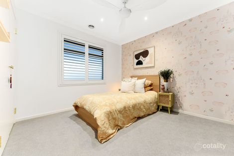 Property photo of 14 Lexington Parade Berwick VIC 3806