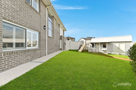 Property photo of 14 Lexington Parade Berwick VIC 3806