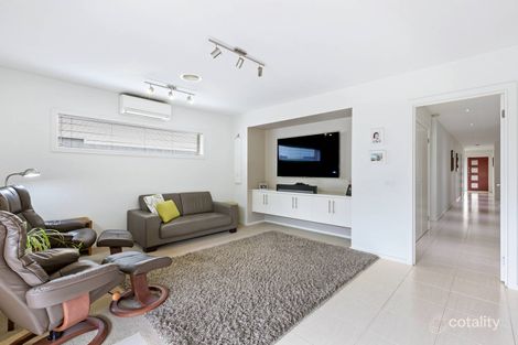 Property photo of 19 Baden Powell Place Mount Eliza VIC 3930