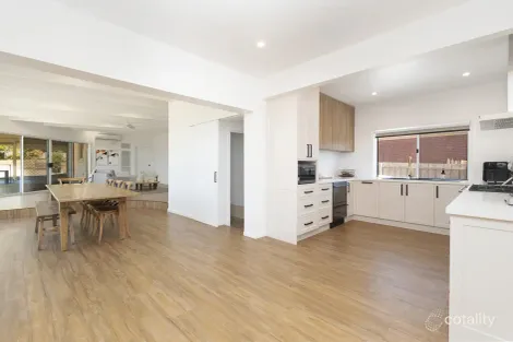 Property photo of 61 Otway Road Warrnambool VIC 3280
