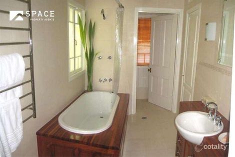 Property photo of 133 Haig Road Auchenflower QLD 4066