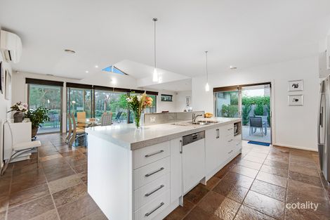 Property photo of 7 Mawson Walk Sandhurst VIC 3977