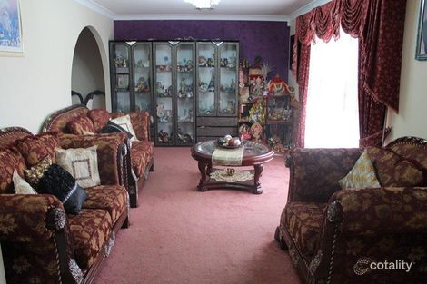 Property photo of 2 Williams Close Hoxton Park NSW 2171