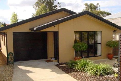 6 Greens Rd, Coorparoo, QLD 4151