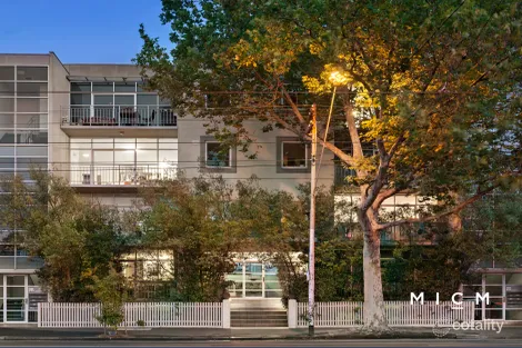 9/1068 Lygon St, Carlton North, VIC 3054