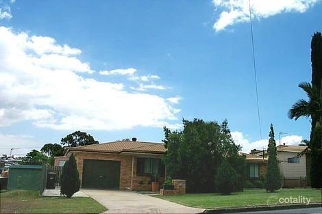 Property photo of 225 Sun Valley Road Kin Kora QLD 4680