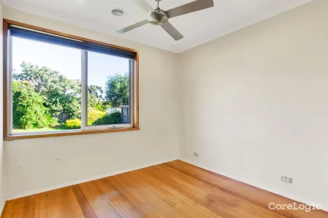 Property photo of 18 Julian Street Werribee VIC 3030