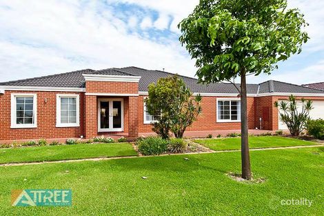 11 Weddell Cl, Canning Vale, WA 6155