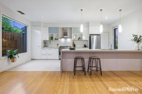 Property photo of 2/43 Bradley Street Newport VIC 3015