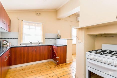 Property photo of 26 West Lakes Boulevard Albert Park SA 5014