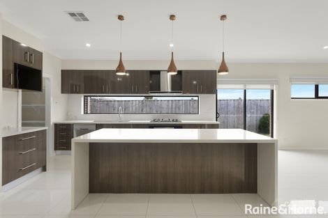 Property photo of 15 Passion Crescent Tarneit VIC 3029