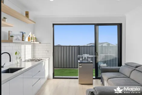 Property photo of 3 Leaf Street Mickleham VIC 3064