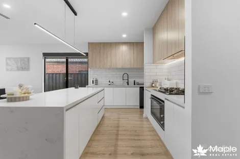 Property photo of 3 Leaf Street Mickleham VIC 3064