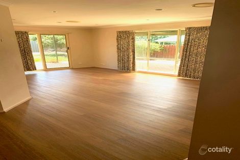 Property photo of 13 Delbridge Drive Sydenham VIC 3037