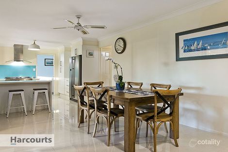 Property photo of 40 Saint Clair Crescent Wishart QLD 4122