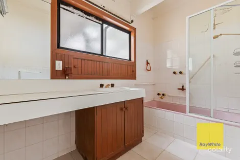 Property photo of 22 Iona Avenue Belmont VIC 3216