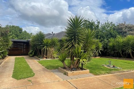 6 Hume Ave, Melton South, VIC 3338