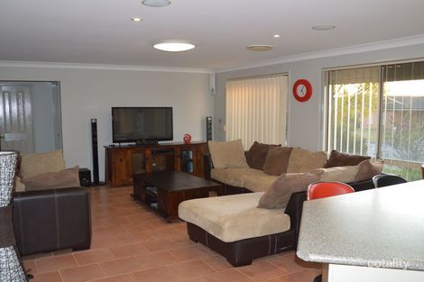 Property photo of 31 Casey Drive Hunterview NSW 2330
