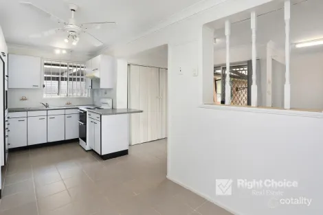 Property photo of 18 Coolibah Avenue Albion Park Rail NSW 2527
