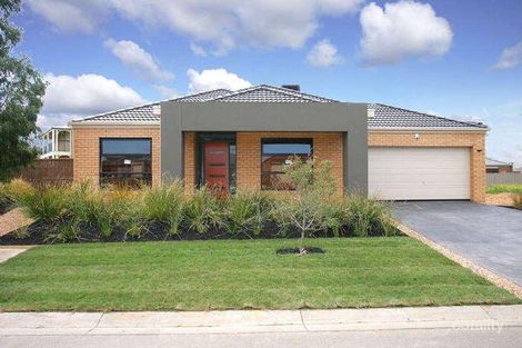 Property photo of 1 William Hovell Pass Craigieburn VIC 3064