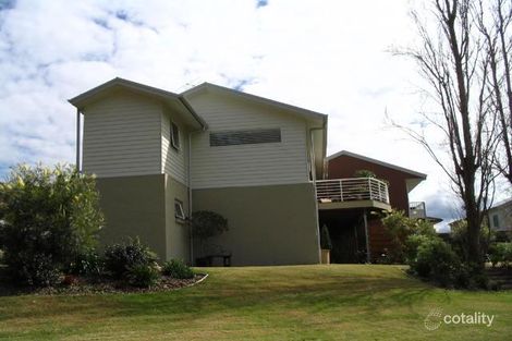 Property photo of 40 Allambee Place Valentine NSW 2280