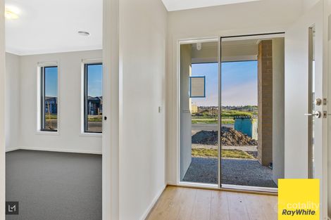 Property photo of 35 Madden Boulevard Tarneit VIC 3029