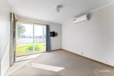 Property photo of 20 Valente Street Altona Meadows VIC 3028
