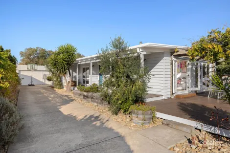 Property photo of 33 Bramwell Street Ocean Grove VIC 3226