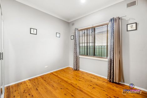 Property photo of 3 Kansas Place Toongabbie NSW 2146
