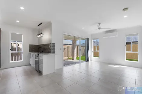 Property photo of 9 Petermann Circuit Yarrabilba QLD 4207