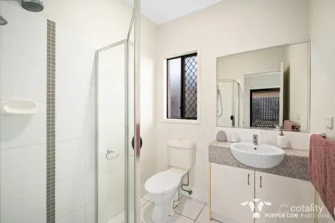 Property photo of 14 Reynolds Close Redbank Plains QLD 4301