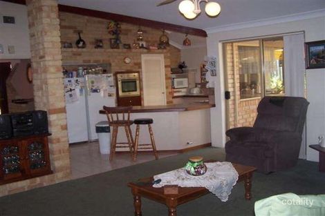 Property photo of 4 Hutton Place Woodvale WA 6026