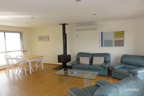 Property photo of 11 Glen Street Surf Beach VIC 3922