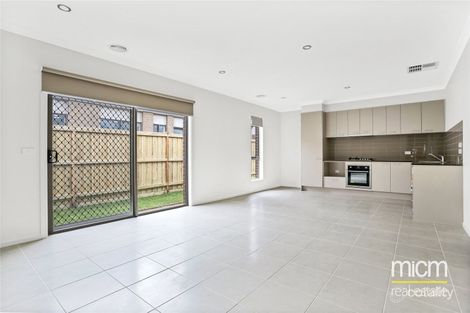 Property photo of 37 Saltmarsh Crescent Point Cook VIC 3030