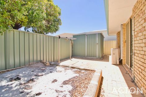 Property photo of 61 Leeuwin Parade Rockingham WA 6168