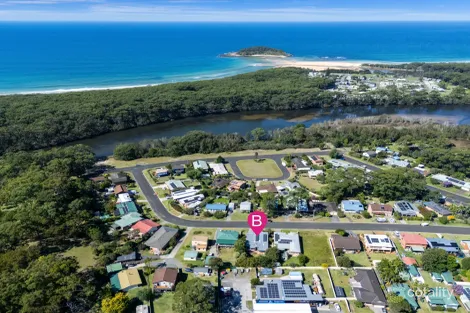 Property photo of 17 Torquay Drive Lake Tabourie NSW 2539