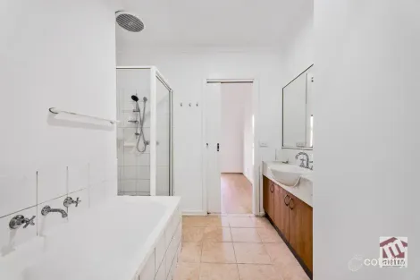 Property photo of 33 Everwin Drive Werribee VIC 3030