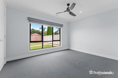 Property photo of 5 Duchess Court Hillside VIC 3037