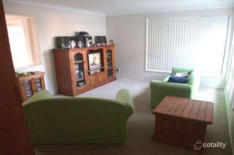 Property photo of 10 Nangar Street Woongarrah NSW 2259