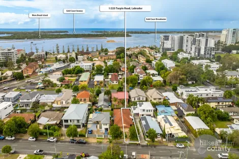 2/223 Turpin Rd, Labrador, QLD 4215