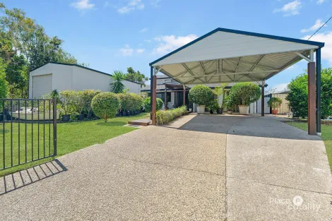 Property photo of 54 Bayside Drive Beachmere QLD 4510