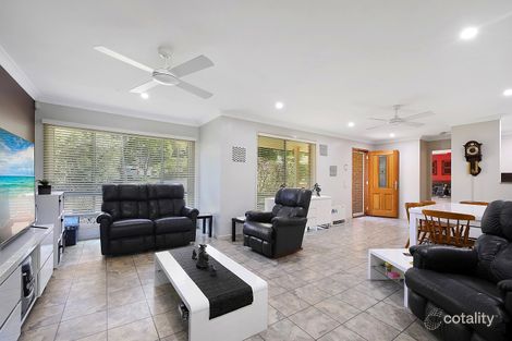 Property photo of 12 Honeysuckle Close Glenning Valley NSW 2261