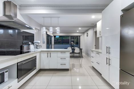 Property photo of 51 Wilgarning Street Stafford Heights QLD 4053