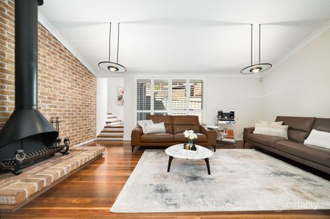 Property photo of 2 Manna Place Bossley Park NSW 2176