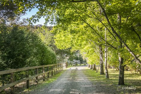 Property photo of 3 Lamont Close Mardi NSW 2259