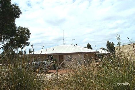 86 Minor Rd, Orana, WA 6330