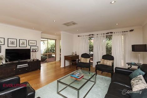 4 Gairloch St, Applecross, WA 6153