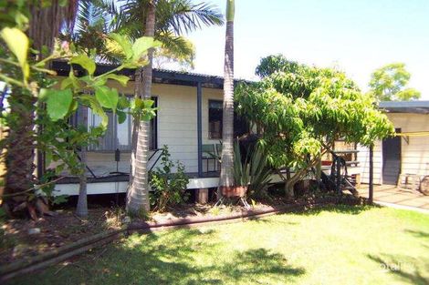 3 Patrick St, Bateau Bay, NSW 2261