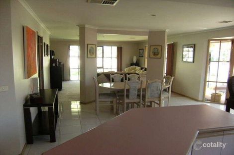 Property photo of 12 Roxanne Close Scoresby VIC 3179